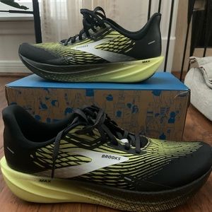 Brooks Hyperion Max